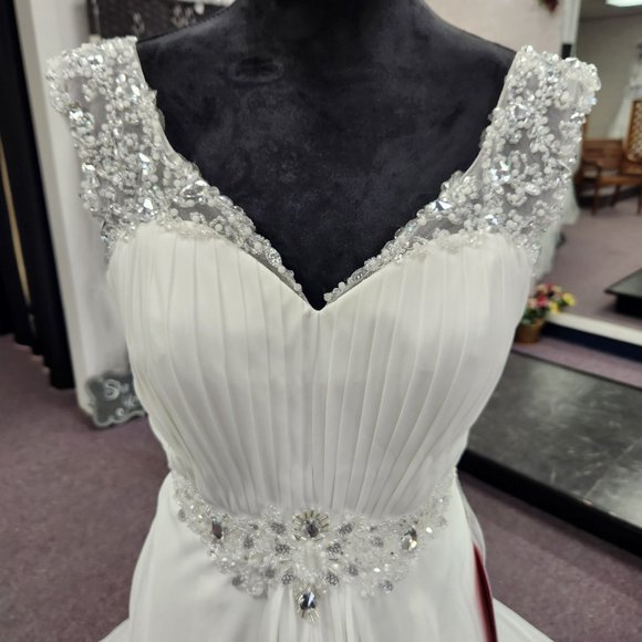 Mary's 3Y370 Size 6 Ivory Bridal Gown/Wedding Dress - Picture 2 of 9